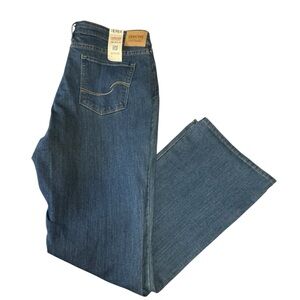 Women’s Levi’s Strauss signature bootcut jeans size 18M 34W 32L nwt